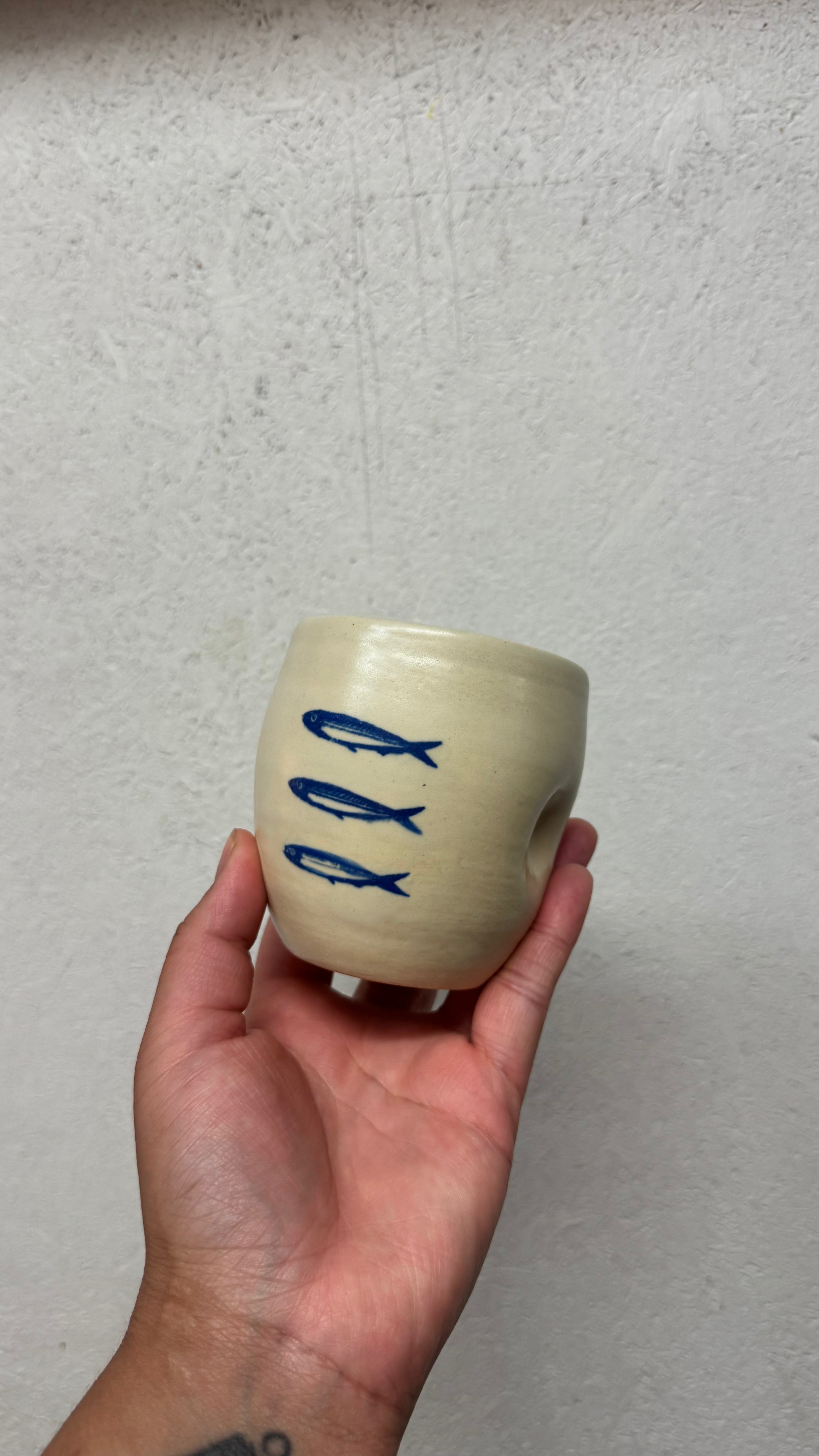 Sardine Thumb Cup